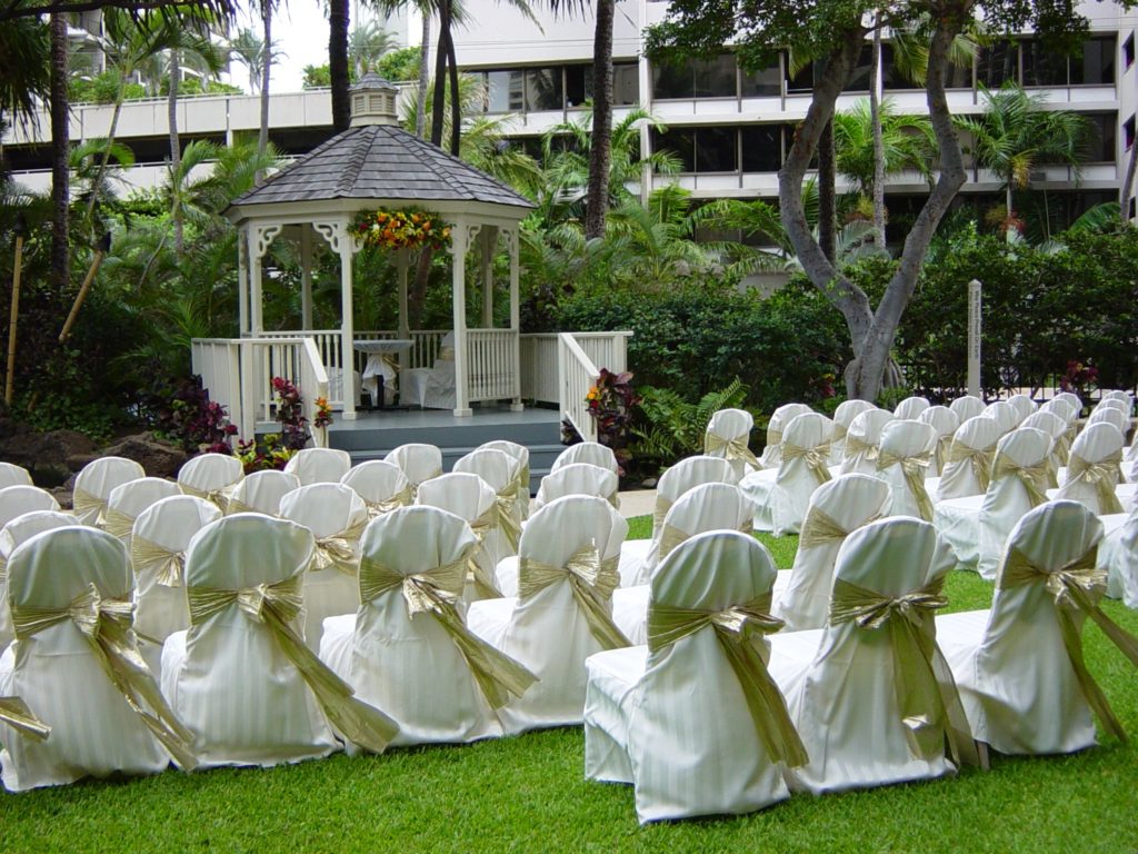 New Hawaiian Wedding Gazebo In Waikiki